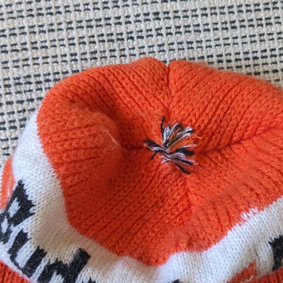 Vintage Budget Knit Hat 1970s Rare Find - Picture 5 of 5